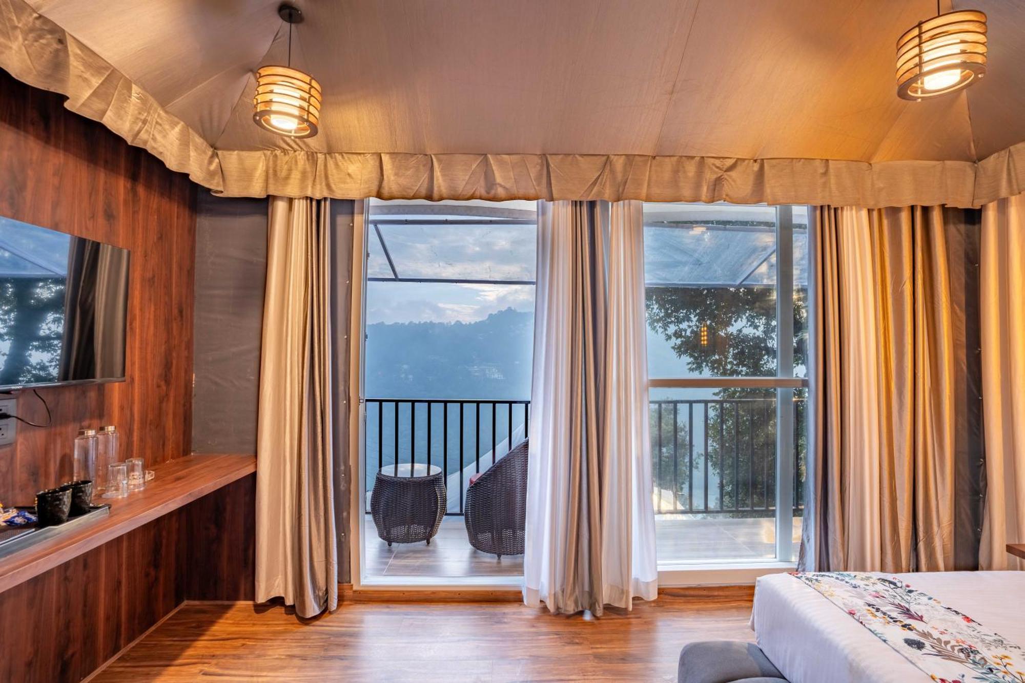 The Whispering Oaks Hotel Nainital Luaran gambar