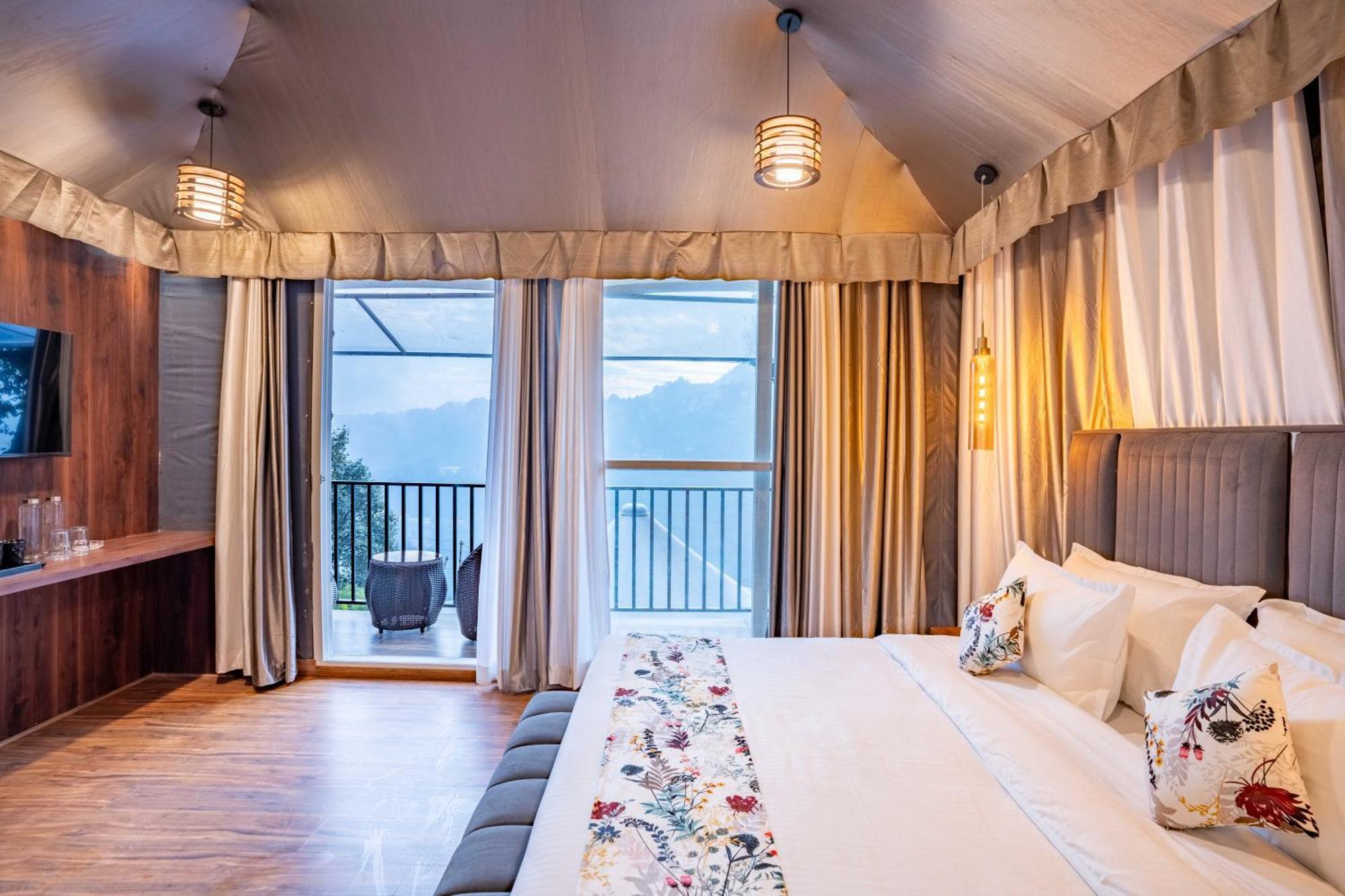 The Whispering Oaks Hotel Nainital Luaran gambar